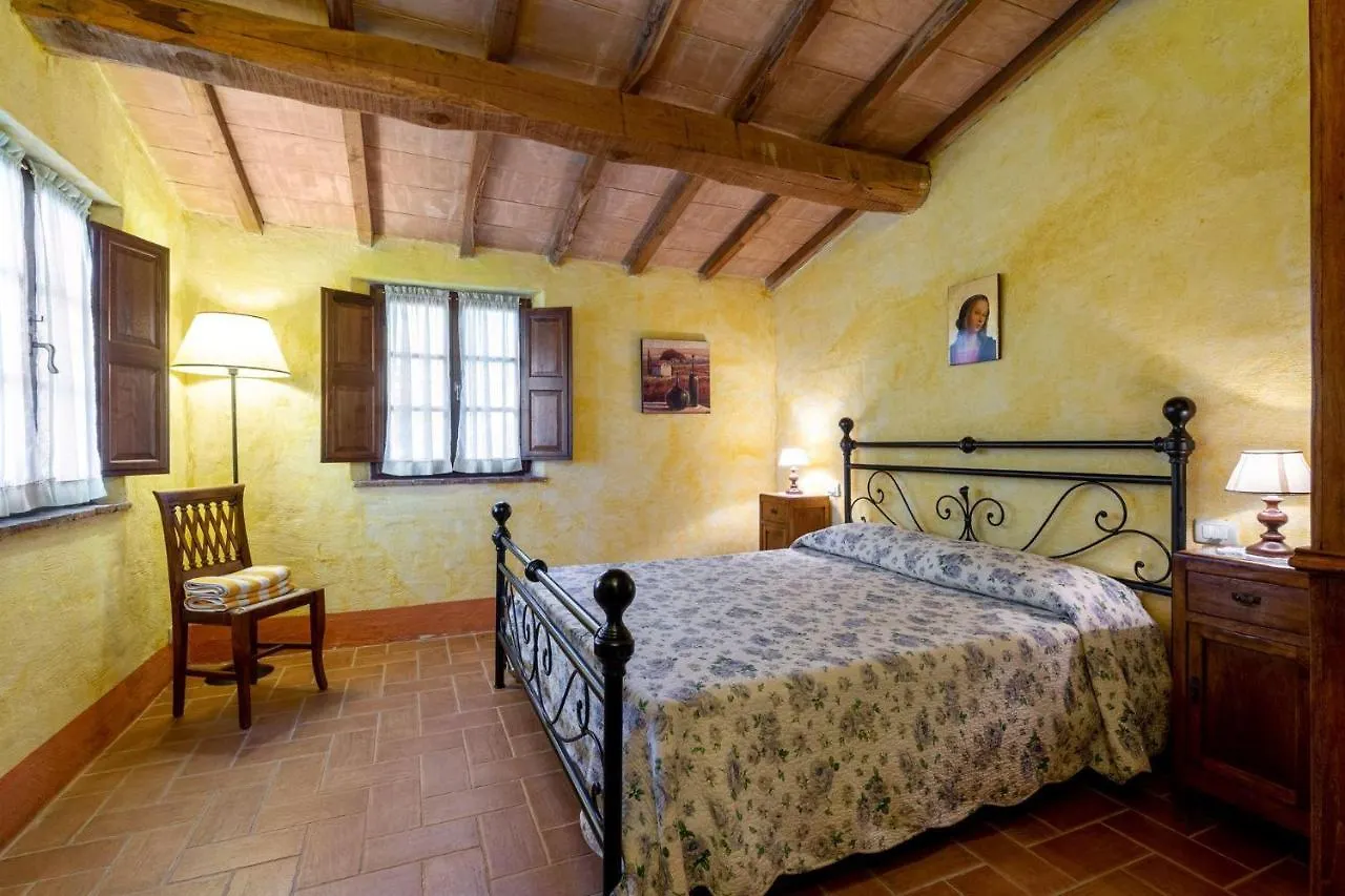 Letizia Villa Roccalbegna Italy