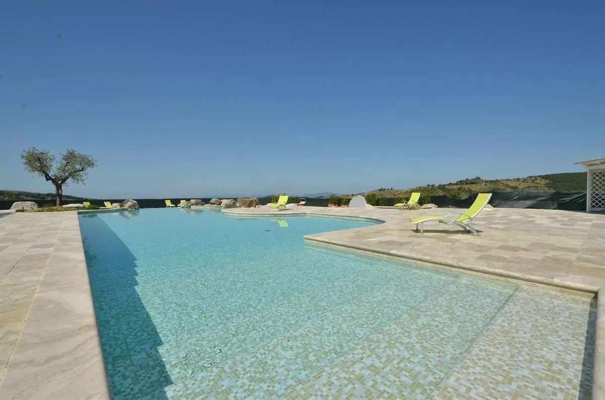 Letizia Villa Roccalbegna